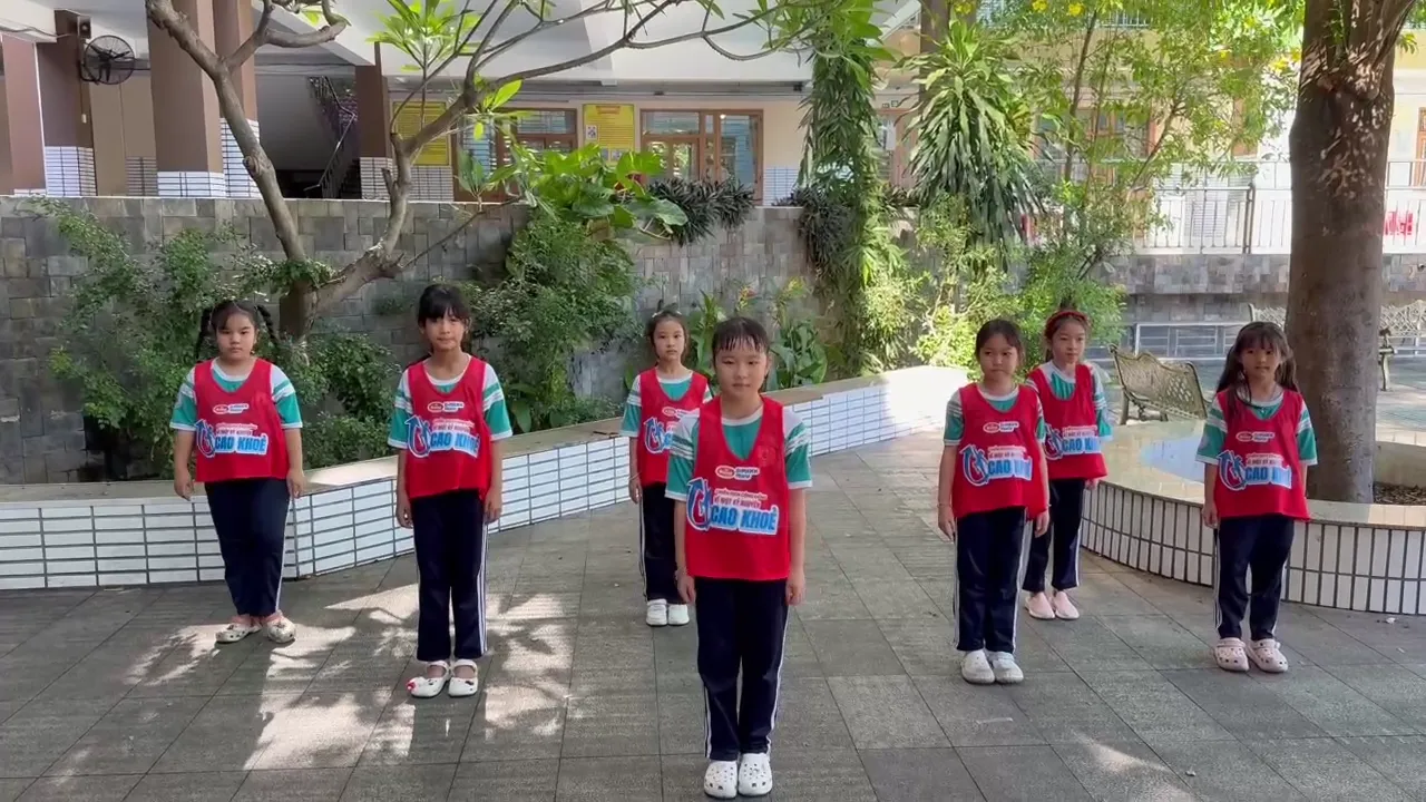 NHÓM 2 - TIỂU HỌC NGUYỄN VĂN TRỖI